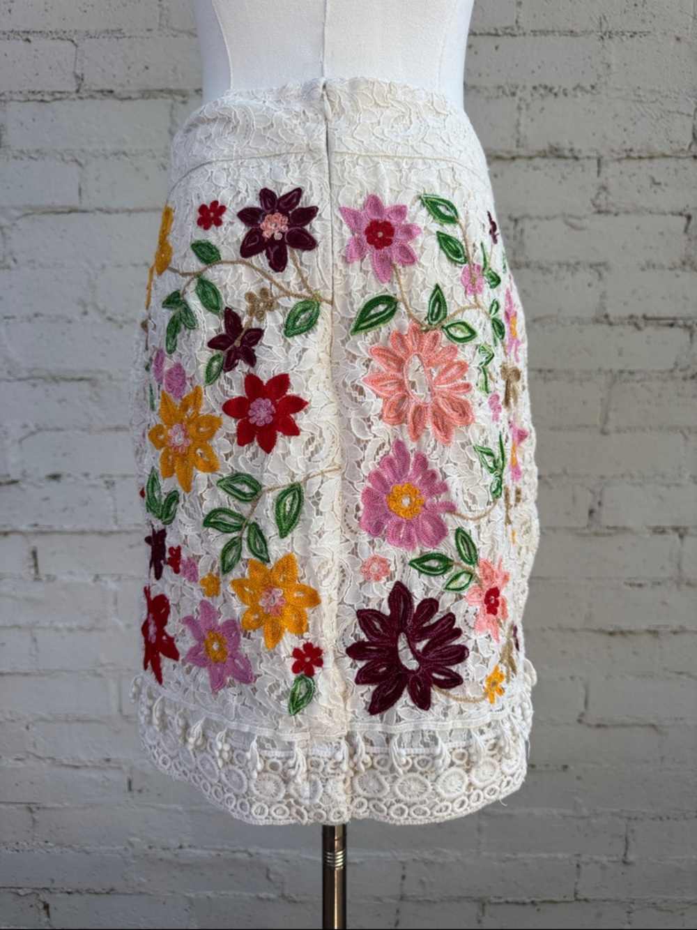 Maeve by Anthropologie Ayaka Embroidered Skirt Floral Multi Size 4 - Picture 8 of 16